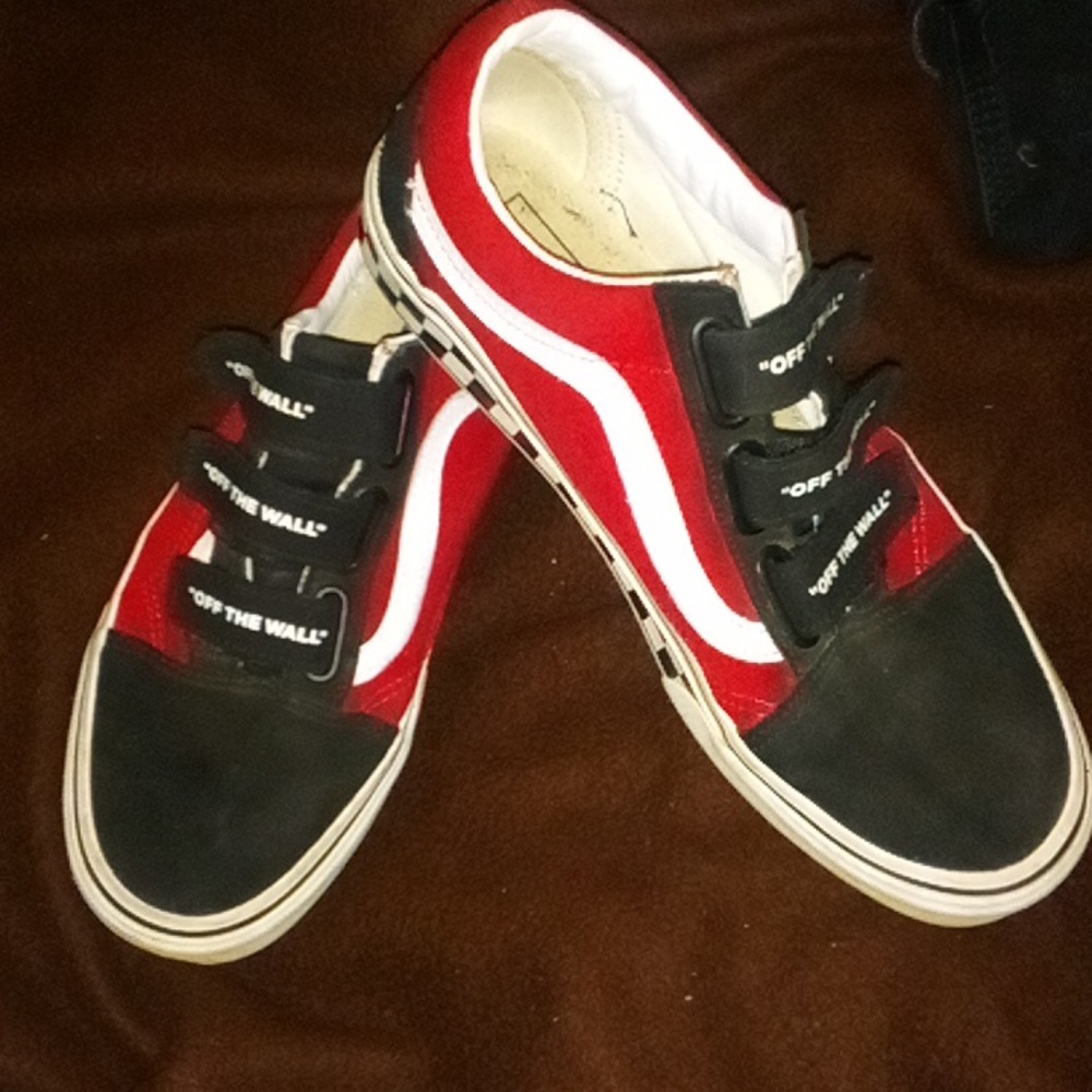 8.5 Vans Off the Wall Old School V logo pop skate shoes
